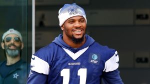 Micah Parsons traded by Cowboys to Packers, gets record contract ->  Dallasii l-au transferat pe Micah Parsons la Packers