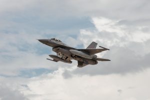 România primește alte trei avioane F-16
