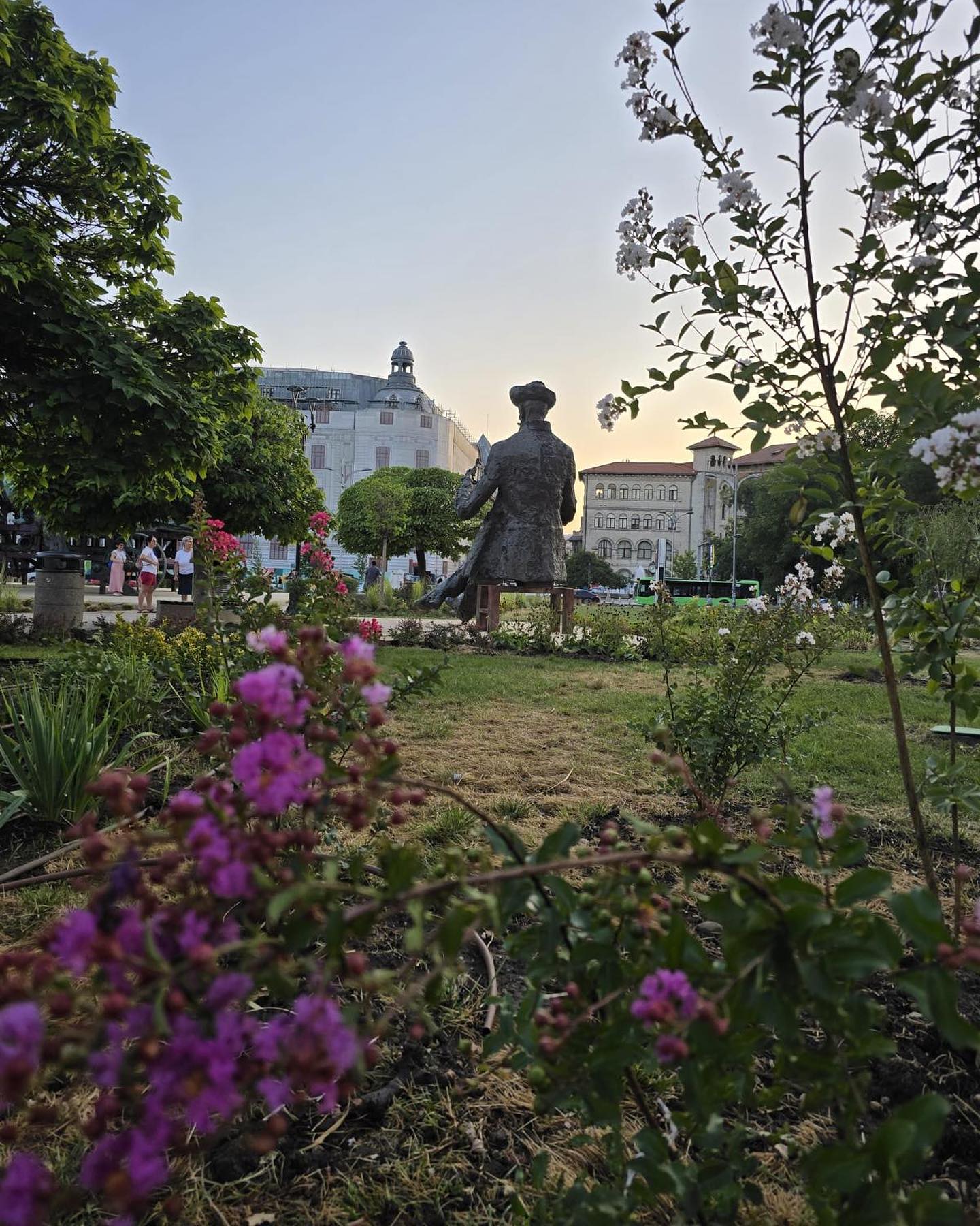 Primarul Stelian Bujduveanu anunță curbarea haosului: „Am început curățenia și reorganizarea orașului!”