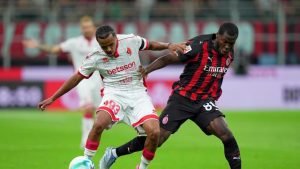 Aici este o varianta reformulata a titlului: “Echipele Lecce si Milan, alinierea propusa de antrenorul Allegri: Musah pe partea dreapta, Saelemaekers in atac”