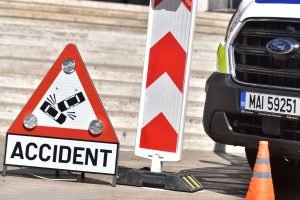 Coliziune în lanț pe drumul către litoral, pe calea ferată rapidă a Soarelui. Circulația rutieră este închisă în direcția orașului de la Marea Neagră.