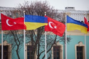 Turcia și Statele Unite au purtat discuții privind posibile acțiuni pentru oprirea conflictului din Ucraina