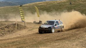 Accident grav la Rally Cross național: o roată desprinsă a rănit doi spectatori, competiția, suspendată