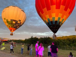 Festivalul Baloanelor cu Aer Cald și Luminaria, desfășurat de vineri până duminică în localitatea Corbu la „La Colibe”ea noastră”