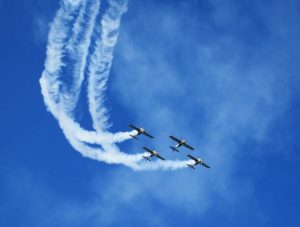 Peste 150.000 de spectatori sunt așteptați în weekend la cel mai mare eveniment aeronautic din România, Expoziția Internațională Aeronautică și de Aviație Generală din Bucureștiea noastră”