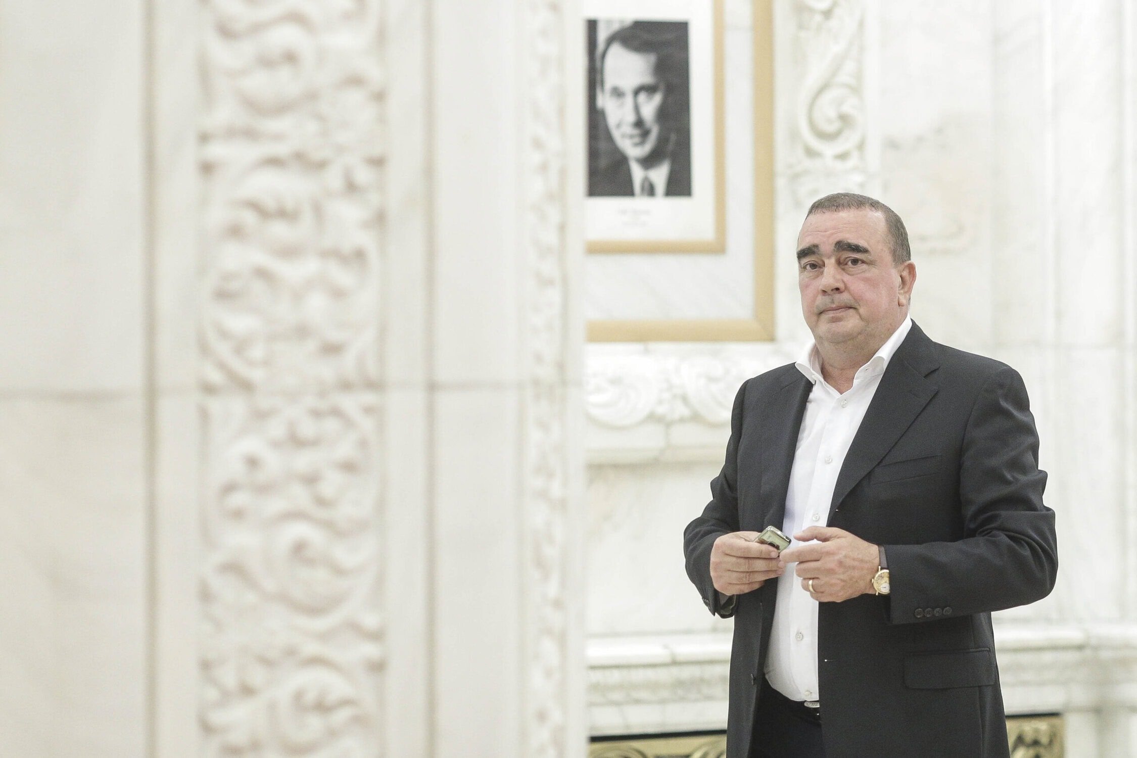 Antreprenabilul Gigi Nețoiu intenționează să candideze pentru funcția de primar al Bucureștiului. Condamnat definitiv în dosarul cunoscut sub numele de „Transferurile”, acesta a avut o reacție la adresa actualului edil, Nicușor Dan.