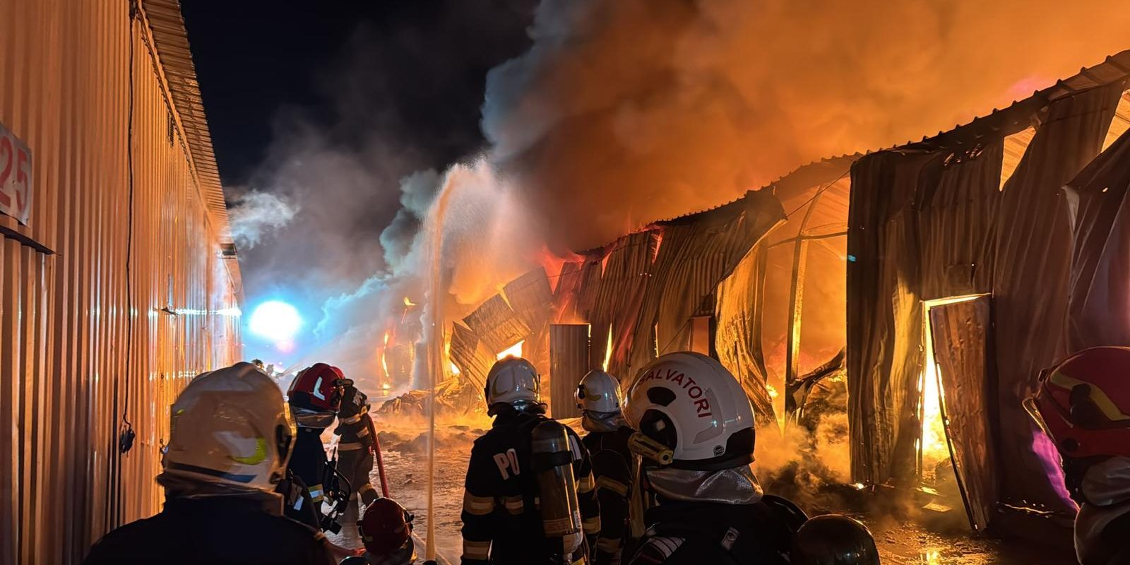 Incendiu-la-Dragonul-Rosu.jpg