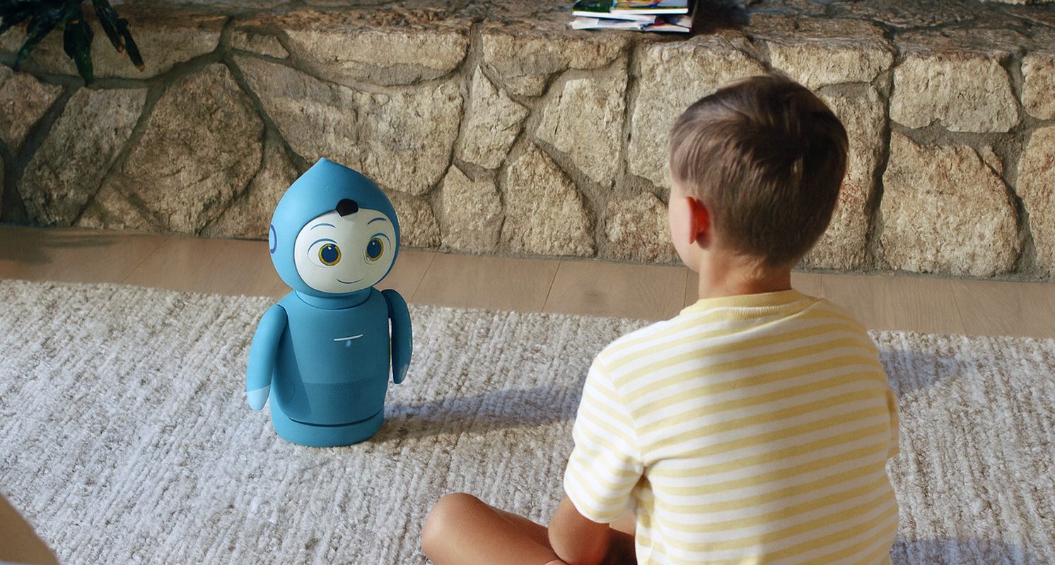 Moxierobot-promite-interactivitate-pentru-cei-mici-fiind-o-jucarie-bazata-pe-inteligenta-artificiala.jpeg