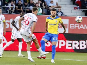 Sibienii câștigă prima partidă a sezonului cu 1-0!