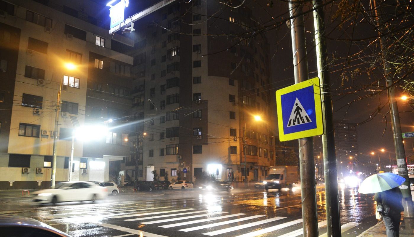 Trecere-de-pietoni-suprailuminata-1-1400×875-1.jpg