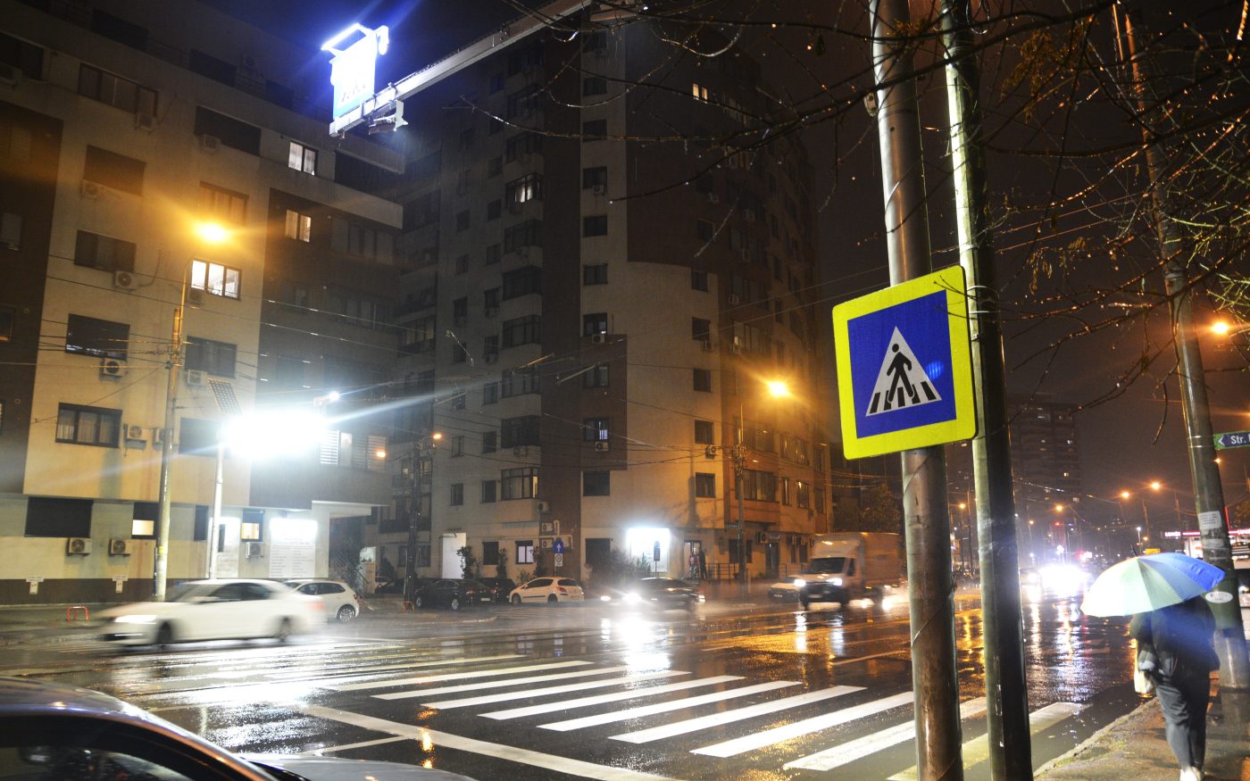 Primăria Capitalei depune eforturi de trei ani pentru iluminarea tuturor celor 149 de treceri de pietoni, însă proiectul de modernizare rămâne în etapa de studiu preliminar.