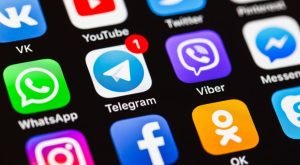 Escrocherii crypto pe WhatsApp și Telegram: sfaturi pentru a te proteja