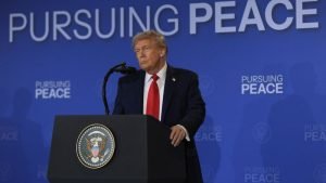 Președintele american Trump afirmă că președintele chinez Xi i-a spus că China nu va invadedinsula Taiwan pe durata mandatului său la Casa Albă.