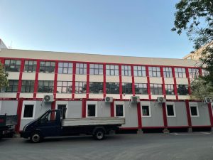 Programul elevilor de la cea mai vastă școală din București, Școala Gimnazială nr. 195, încă nesigur cu doar o săptămână și jumătate înainte de startul anului școlarea noastră”