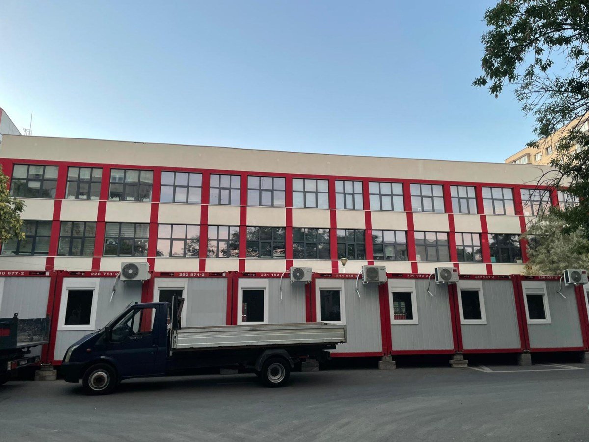 Programul elevilor de la cea mai vastă școală din București, Școala Gimnazială nr. 195, încă nesigur cu doar o săptămână și jumătate înainte de startul anului școlar