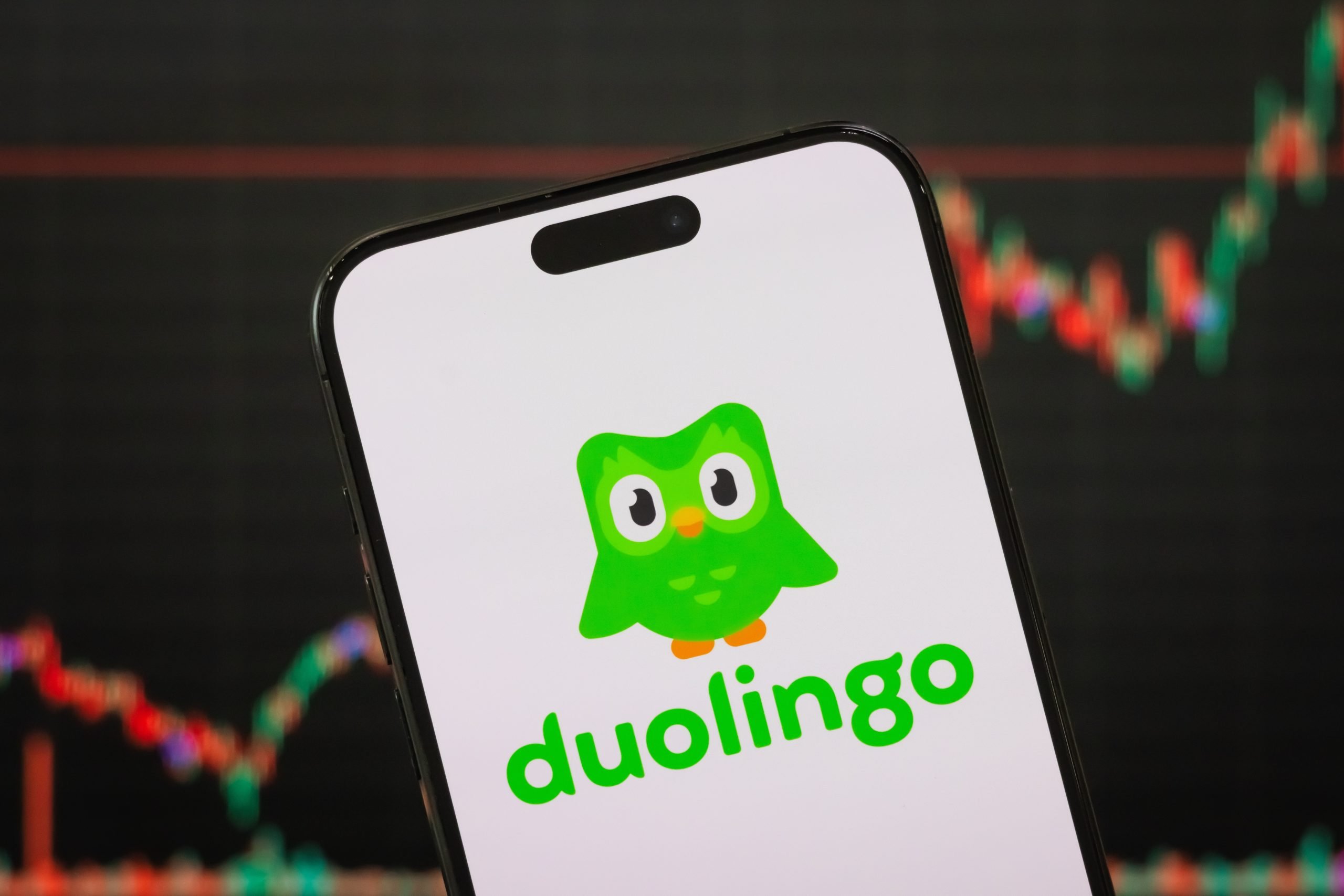 [ad_1] Luis von Ahn, CEO-ul și cofondatorul Duolingo, a clarificat recent declarațiile sale despre tranziția companiei spre o strategie „AI-first”