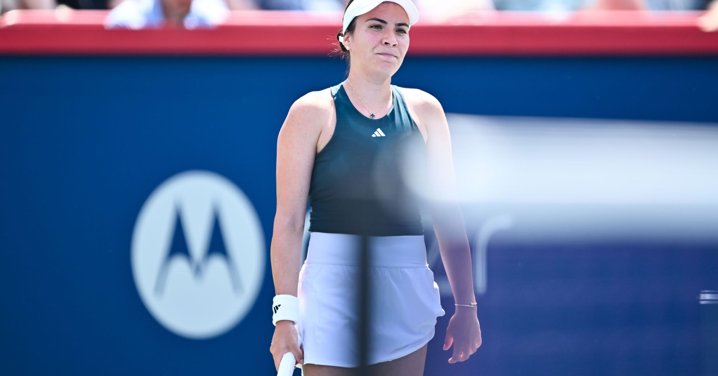 Tenismena Gabriela Ruse a fost eliminată în primul tur al turneului de tenis de la New York. Românca a reușit să țină pasul cu adversara sa, Kasatkina, pentru o perioadă scurtă, dar în cele din urmă a cedat.
