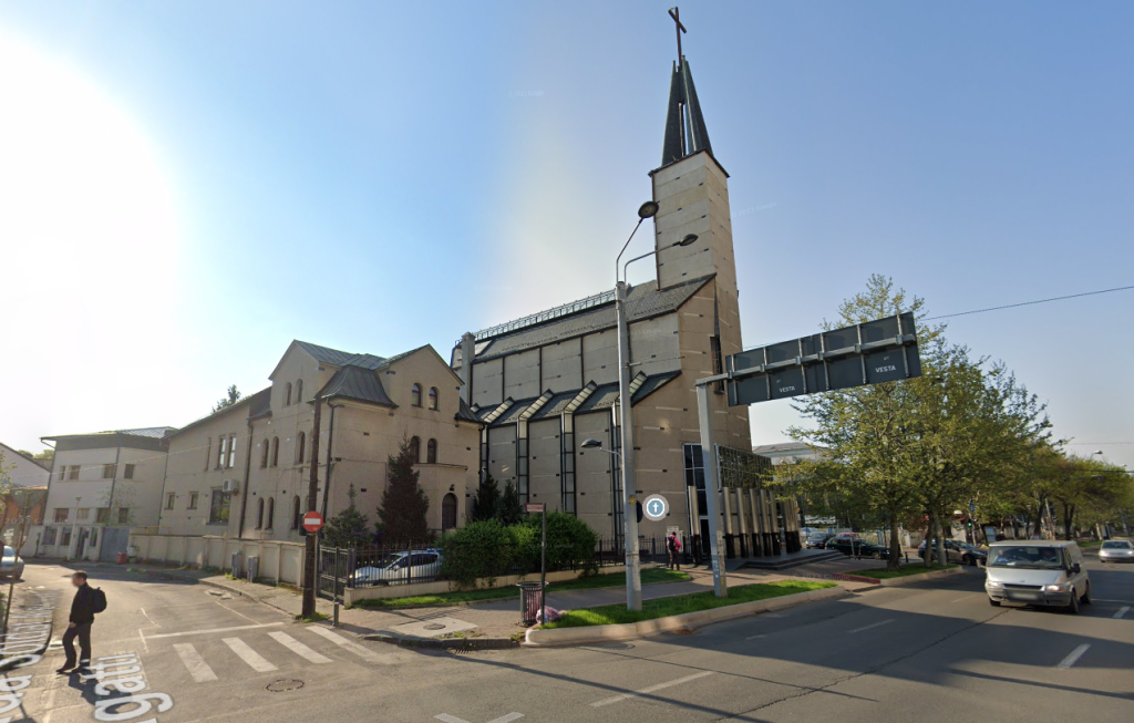 [ad_1] Parohia Romano-Catolică Sfânta Cruce primește 20.000 euro din bugetul Primăriei Sectorului 3 pentru renovarea acoperișului casei parohiale, dacă proiectul va fi aprobat de consilierii locali în ședința de joi, 28 august