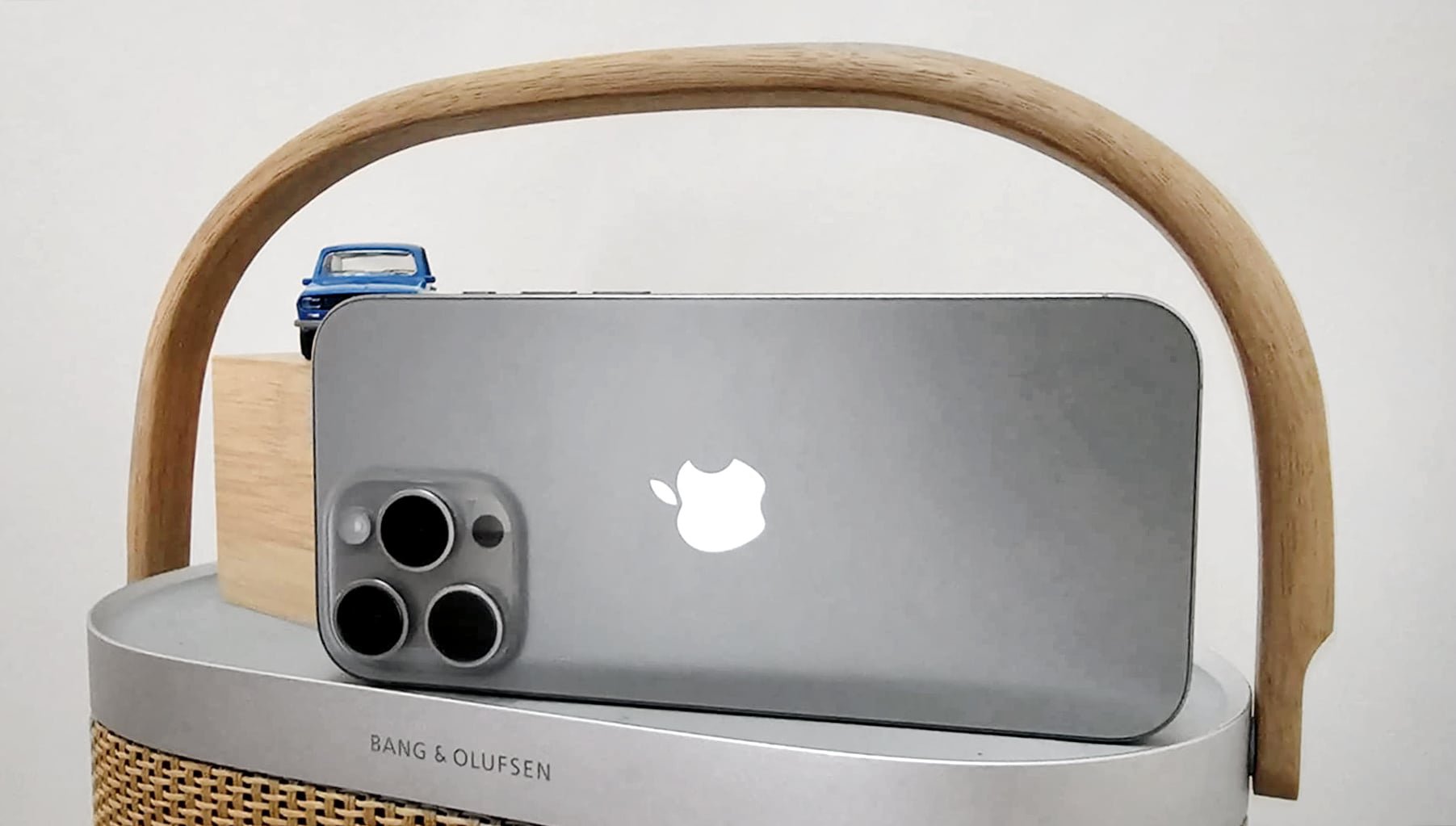 [ad_1] Apple se pregătește să lanseze primul său iPhone pliabil, poziționându-se în segmentul dispozitivelor flexibile după ani de zvonuri și speculații