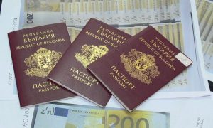 Costurile pentru trecerea ilegală a frontierei bulgare au crescut semnificativ în 2023, de la 700-1.000 de euro la între 8.000 și 20.000 de euro per migrant, iar traficanții au încercat să direcționeze migranții prin România, conform unui oficial bulgar.ea noastră”