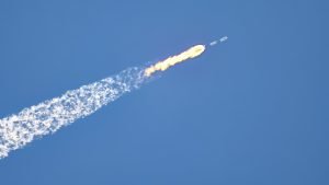 Capsula cu rămășițele a peste 160 de persoane în spațiu s-a prăbușit în Pacific; familiile speră în alinare