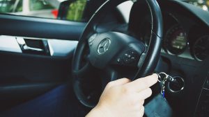 Persoană minoră fără permis, implicată într-un accident cu victimă, interceptată după ce a plecat de la fața loculuiea noastră”