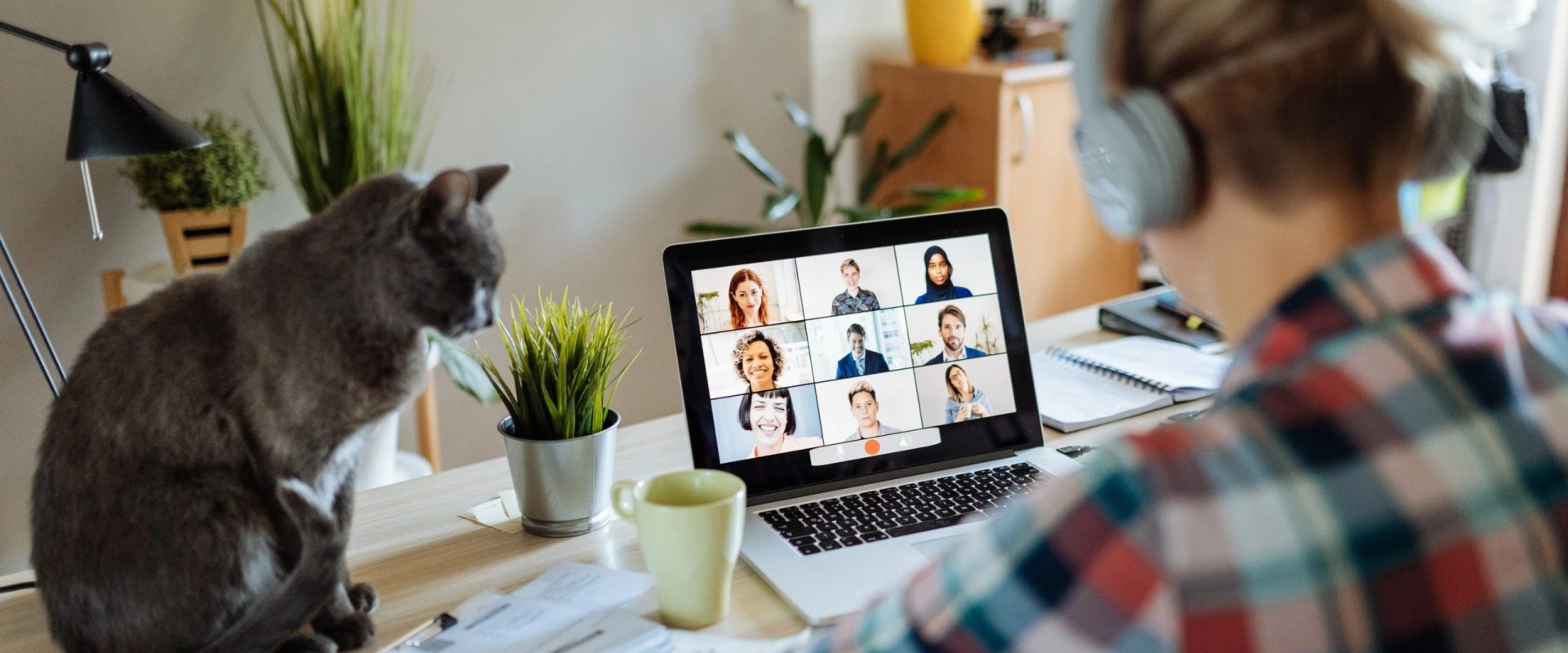 telemunca-work-from-home-munca-de-acasa-scaled.jpg