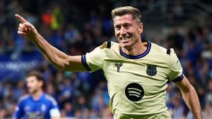 Lewandowski pe post, Yamal în echipă