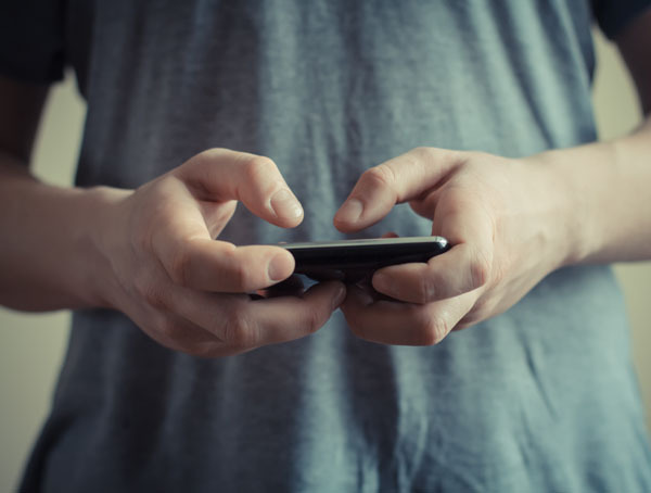 1-telefon-mobil-shutterstock.jpg