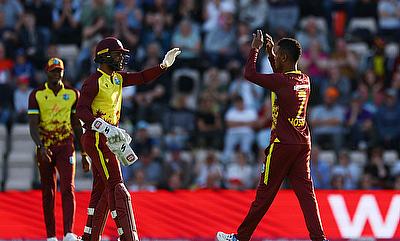 Iată o reformulare a titlului: „Seria T20I în Emiratele Arabe Unite: Confruntarea dintre Nepal și Indii de Vest – Principalele informații și previzionarea meciului”

Sau, într-o variantă puțin diferită:
„Emiratele Arabe Unite găzduiesc seria T20I: Nepal și Indii de Vest se confruntă – Analize și previzionarea meciului”

Sau, într-o a treia variantă:
„Seria de cricket T20I în Emiratele Arabe Unite: Nepal vs Indii de Vest – Informații cheie și detaliile meciului”