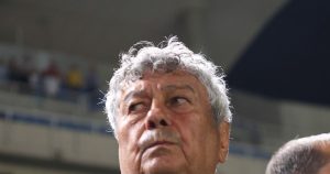 Un suporter i-a solicitat public demisia lui Lucescu în timpul transmisiunii live. A transmis un mesaj la finalul partidei cu echipa din Cipru, spunând: „Gică Hagi, te așteptăm!”
