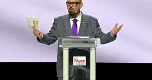 Piedone lansează noul partid politic.