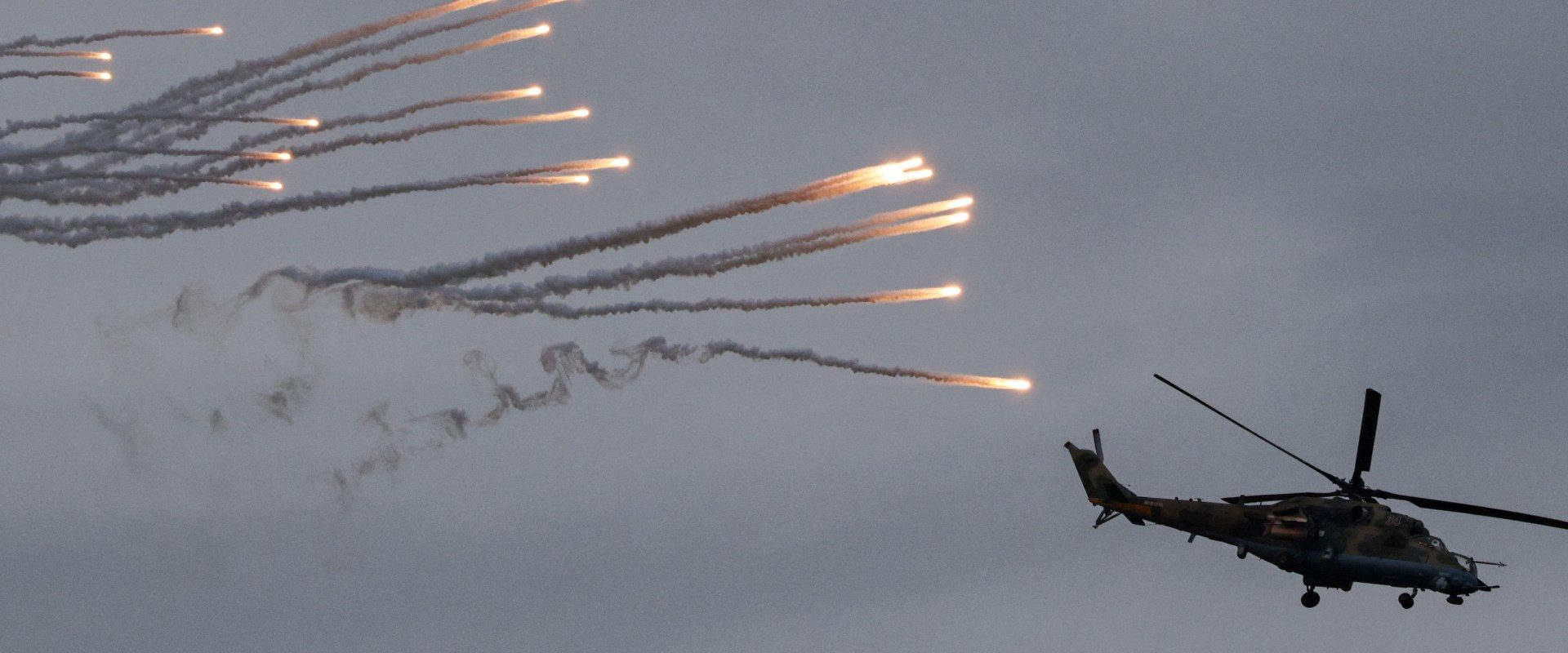 2025-09-15T105303Z_2034419706_RC27SGAV7L7S_RTRMADP_3_BELARUS-RUSSIA-DRILLS-1758052276.jpg