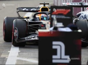 Max Verstappen pornește din pole laGP Azerbaidjan