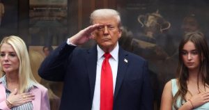 Sosirea lui Trump la turneul de tenis din Statele Unite a întârziat meciul și a lăsat multe locuri vacante