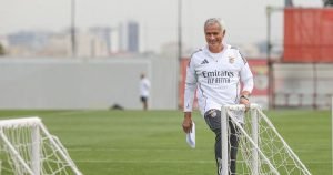 Que mudanças fará Mourinho? Onze provável do Benfica para o Aves SAD
