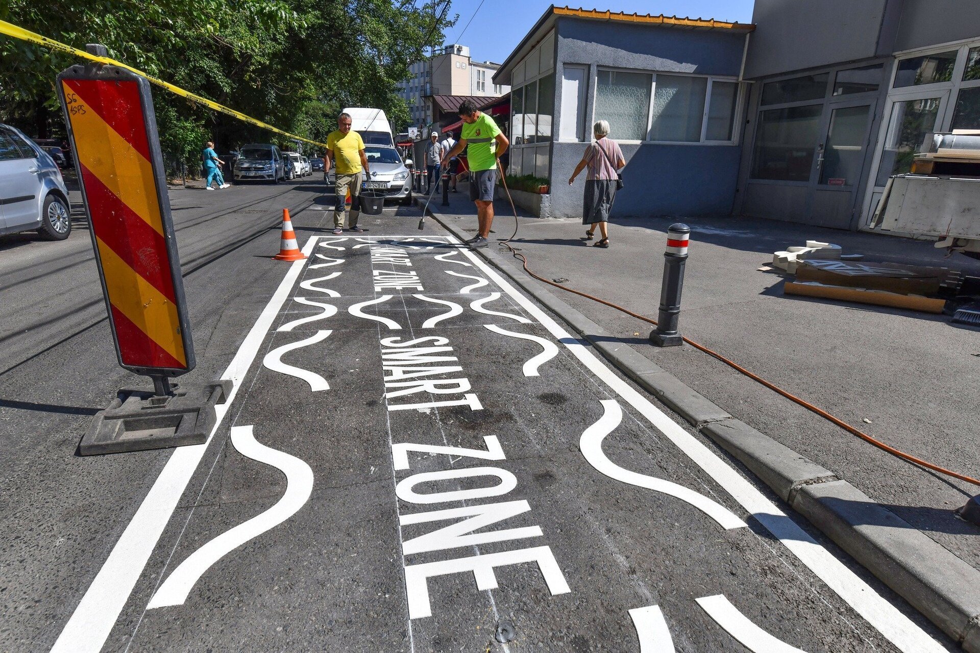 [ad_1] Șapte noi locuri special destinate parcării vehiculelor de aprovizionare au fost marcate în apropierea piețelor din Sectorul 6, conform unei postări pe Facebook a autorităților locale