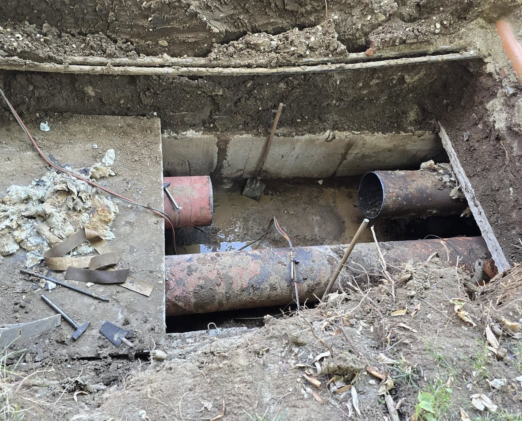 Termo-ficare | Lucrări în rețeaua de încălzire pe o stradă din Sectorul 4: peste 1.100 de blocuri afectate de intervenții de reparație