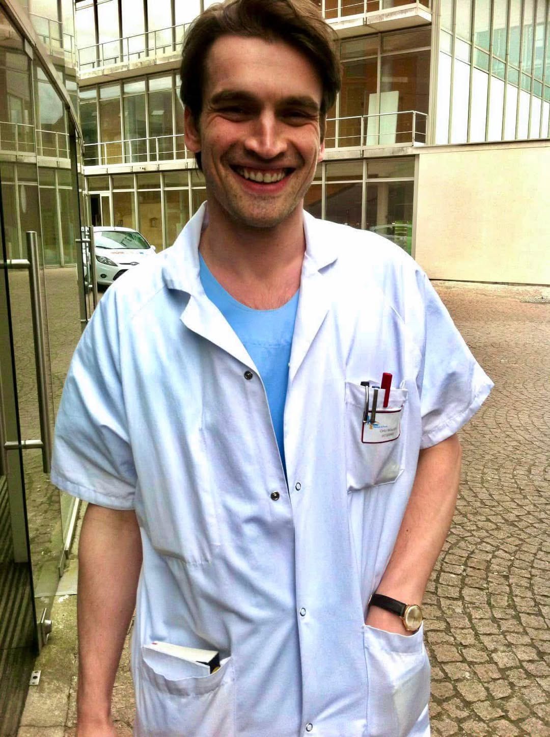 [ad_1] Deputatul Andrei Baciu a lansat un apel către studenții și medicii tineri pentru a-și împărtăși experiențele și opiniiile într-un studiu dedicat condițiilor din sistemul medical