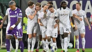 Napoli câștigă la Fiorentina cu 3-1