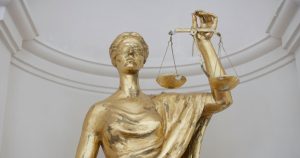 Pensionarea controversată la 48 de ani în Justiție. O reformă fără sfârșit.