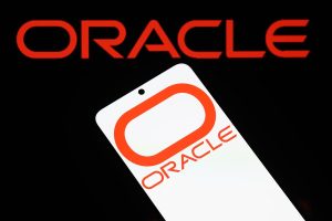 Oracle: Veniturile din cloud alimentate de IA ar putea ajunge la 144 miliarde dolari