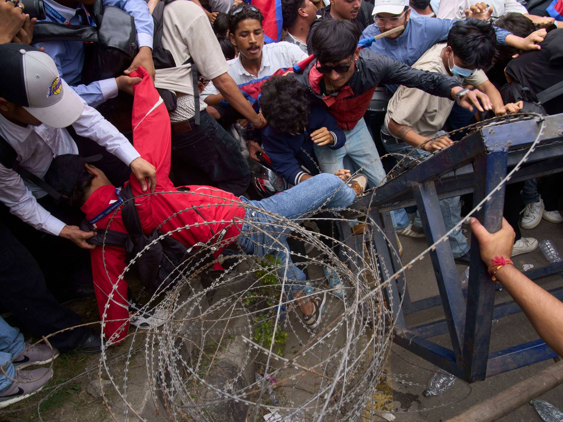 Protestele din Nepal, 14 morți