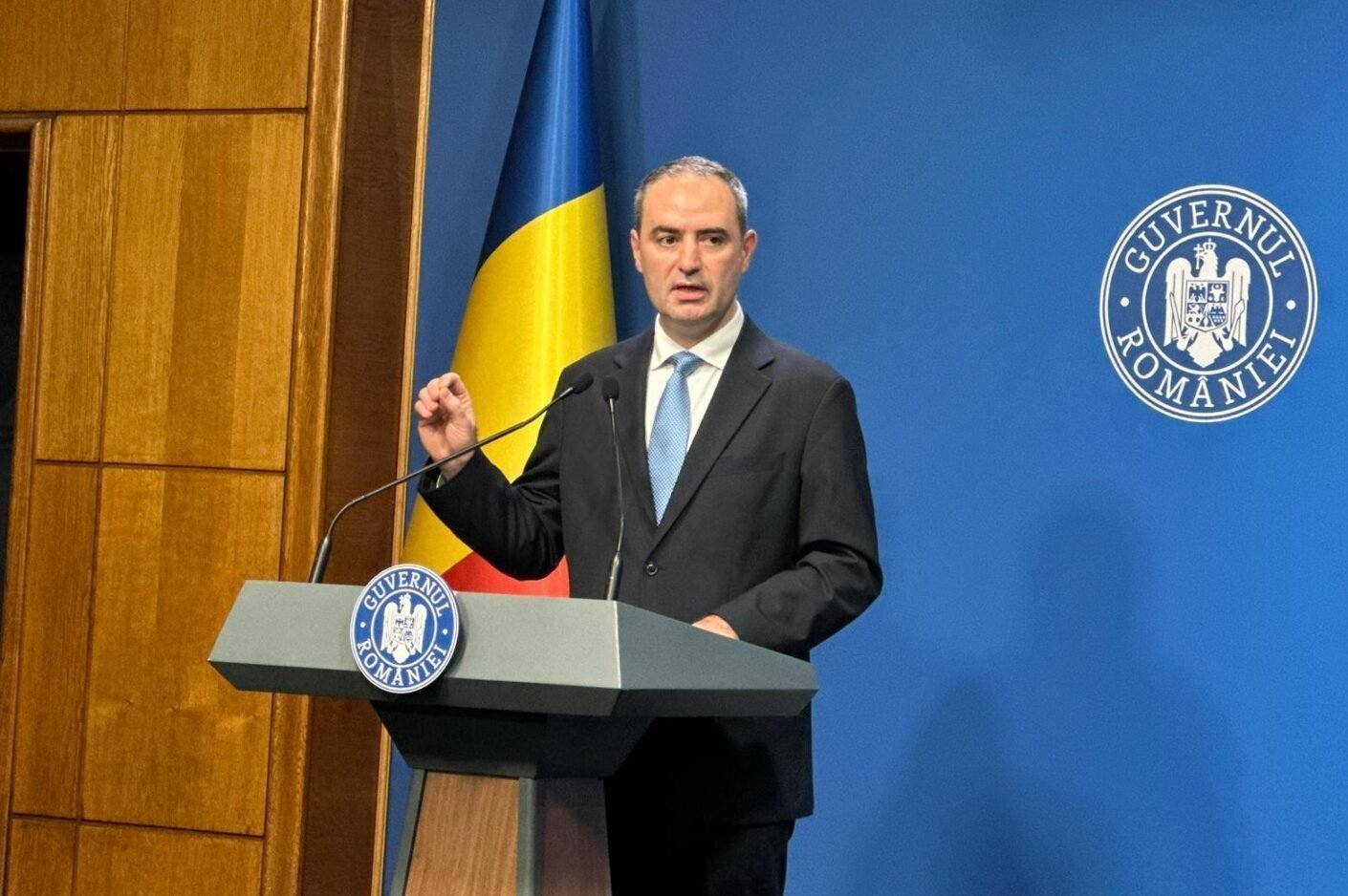 [ad_1] Ministrul Finanțelor, Alexandru Nazare, a spus că deficitul bugetar este un semn al lipsei unei discipline fiscale și financiare suficiente