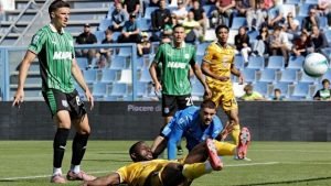 Arbitrul acordă două penalty, dar trebuie să și le retragă, scandalizându-l pe Zaniolo