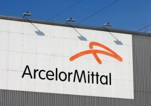 ArcelorMittal Hunedoara reia fabricația începând cu 1 noiembrie, susținută de aprovizionarea cu materie primă din Ucraina; cei 470 de angajați aflați în șomaj tehnic vor reveni la muncă