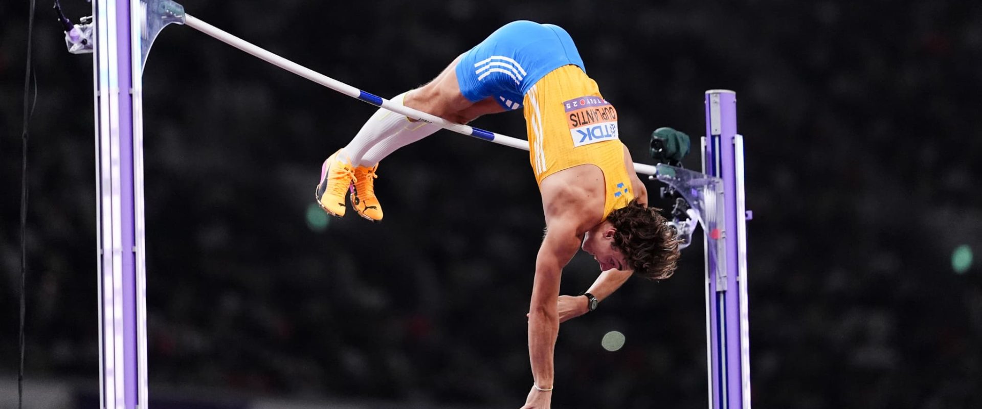 Armand-Duplantis-passe-6-30m-nouveau-record-du-monde-aux-championnats-du-monde-le-15-septembre-2025.jpeg