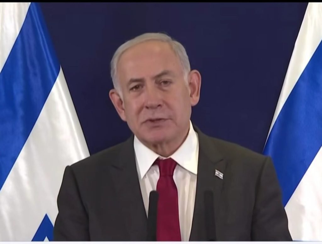 [ad_1] Premierul israelian Benjamin Netanyahu a declarat vineri la Adunarea Generală a Națiunilor Unite că înființarea unui stat palestinian ar reprezenta un „suicid național” pentru Israel
