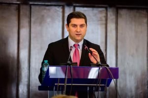 Liderul PSD Iași solicită demisia președintelui Consiliului Județean după tragedia de la Spitalul de Copii, acuzând administrația județeană de incompetență și indiferență care au condus la această criză majoră