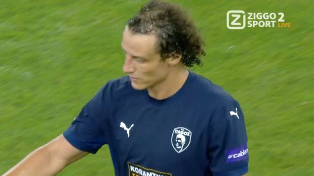 Heartbreak for David Luiz as ex-Chelsea and Arsenal star is forced off just 32 minutes into Champions League return